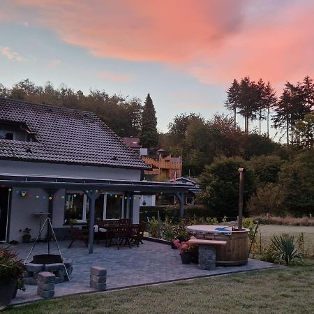 Ferienwohnung Arnsberger Wald 모네시 외부 사진